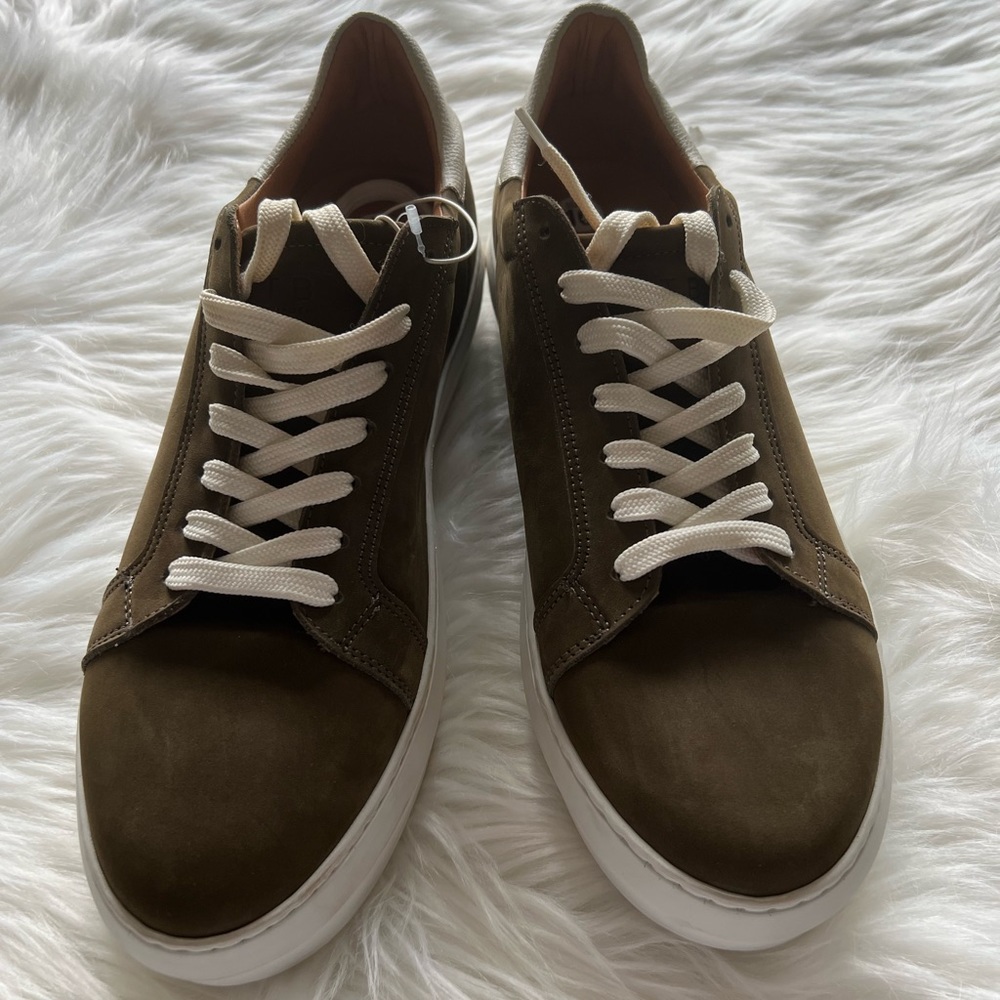 SHOE THE BEAR COPENHAGEN MENS SNEAKERS SZ 10 NWOT/BOX.